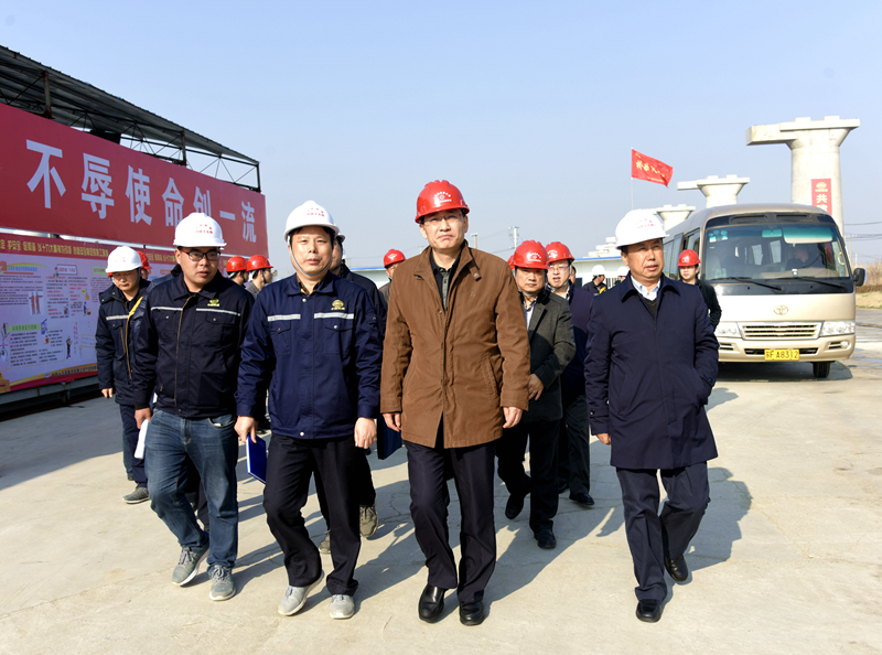 集团公司董事长,党委书记张喜胜陪同上海铁路局集团副总经理李迎九